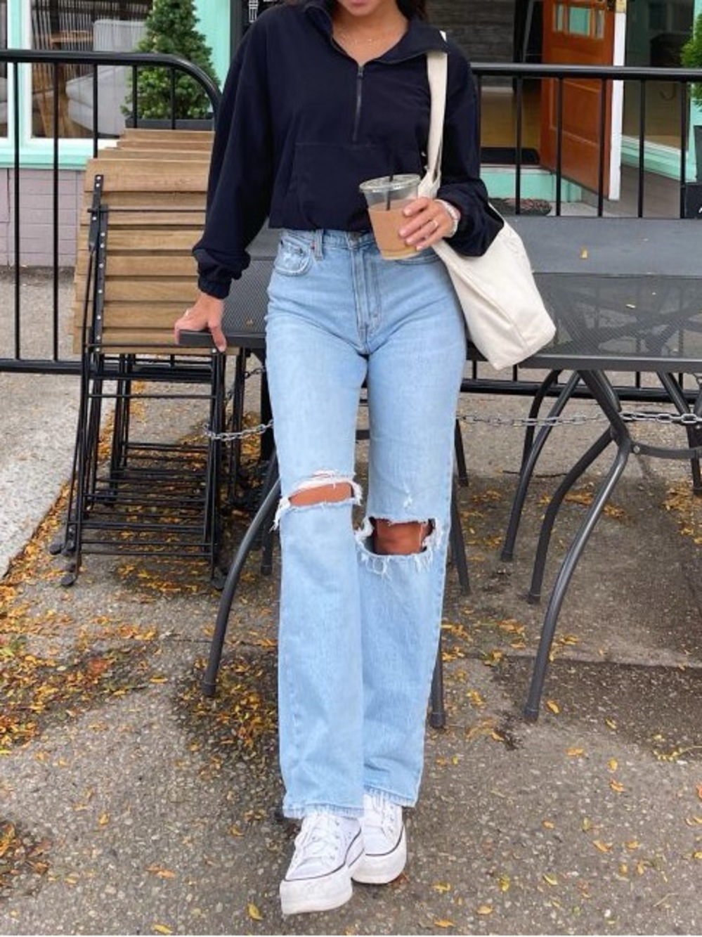 Abercrombie & Fitch Hi-Rise Relaxed Jeans